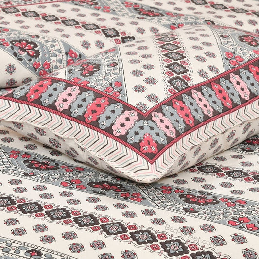 Pink Cotton Double Bedsheet with Simple Pattern