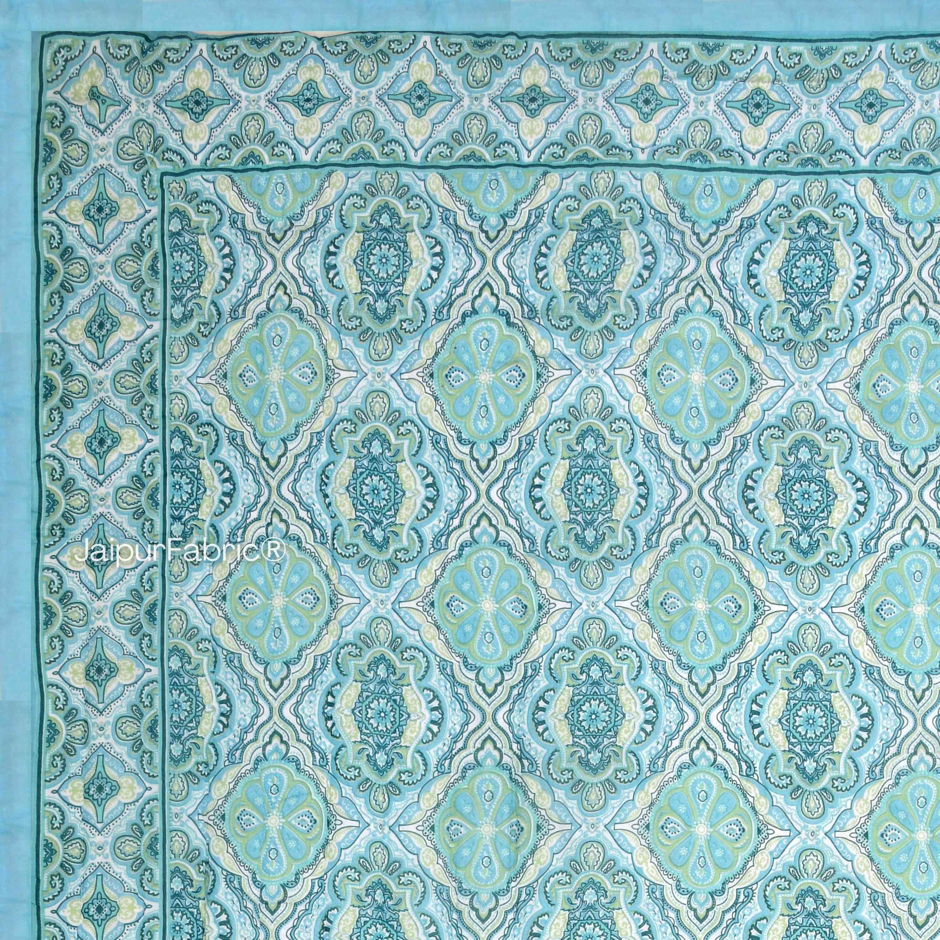 Reversible Quilt Rajai with Turquoise Medallion Dual-Design Print for Stylish Bedrooms