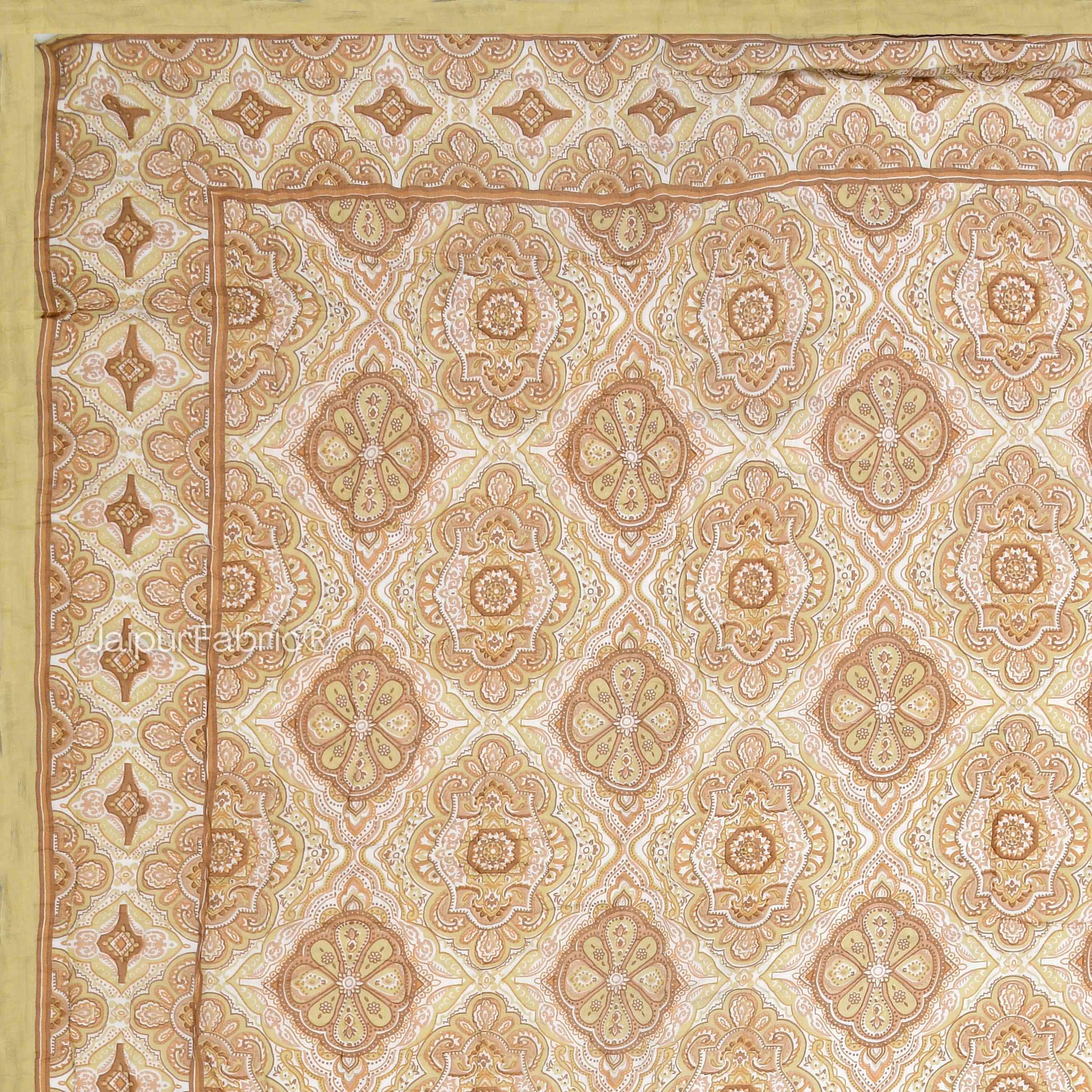 Reversible Quilt Rajai with Golden Corn Dual-Design Print for Stylish Bedrooms