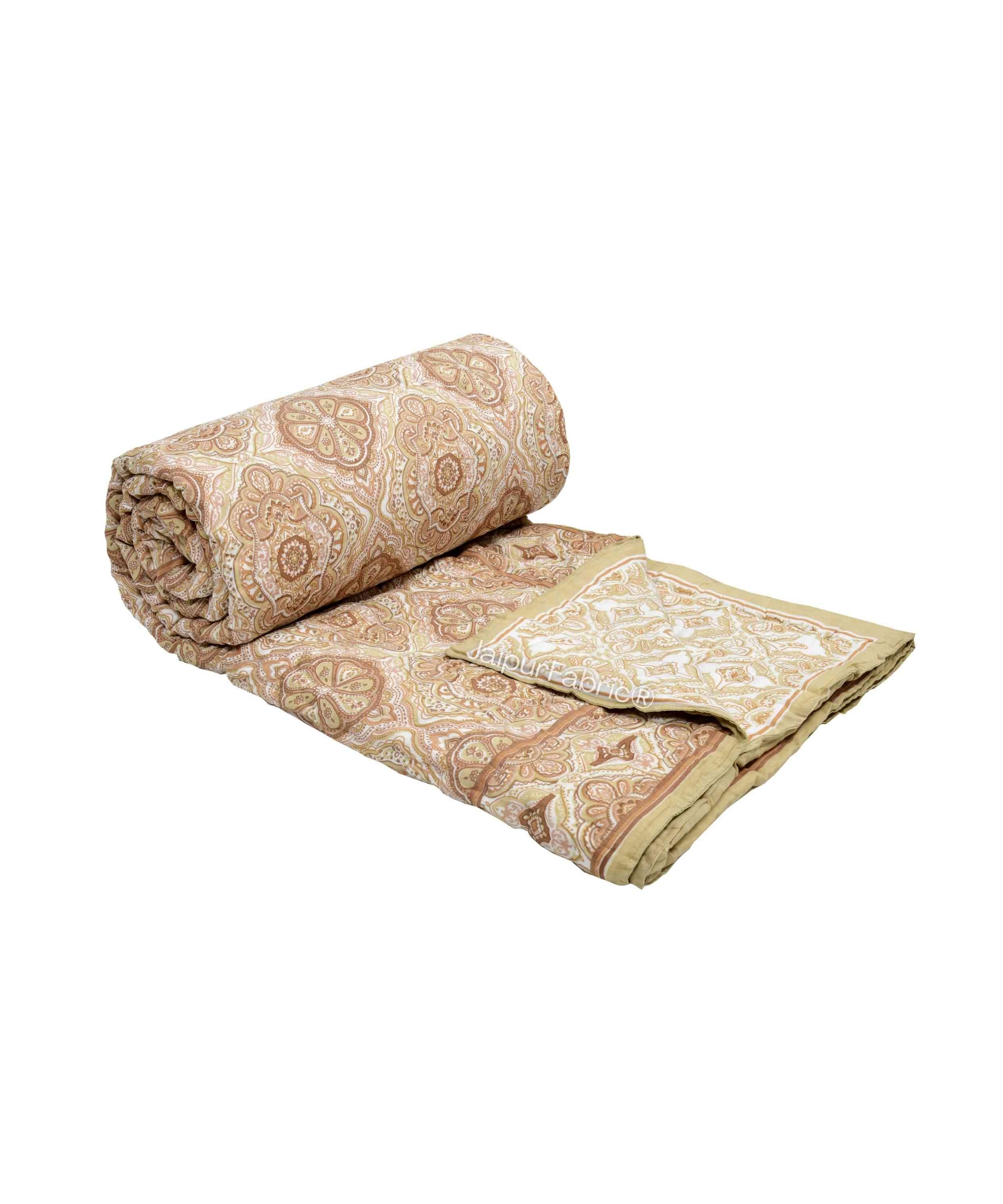 Reversible Quilt Rajai with Golden Corn Dual-Design Print for Stylish Bedrooms