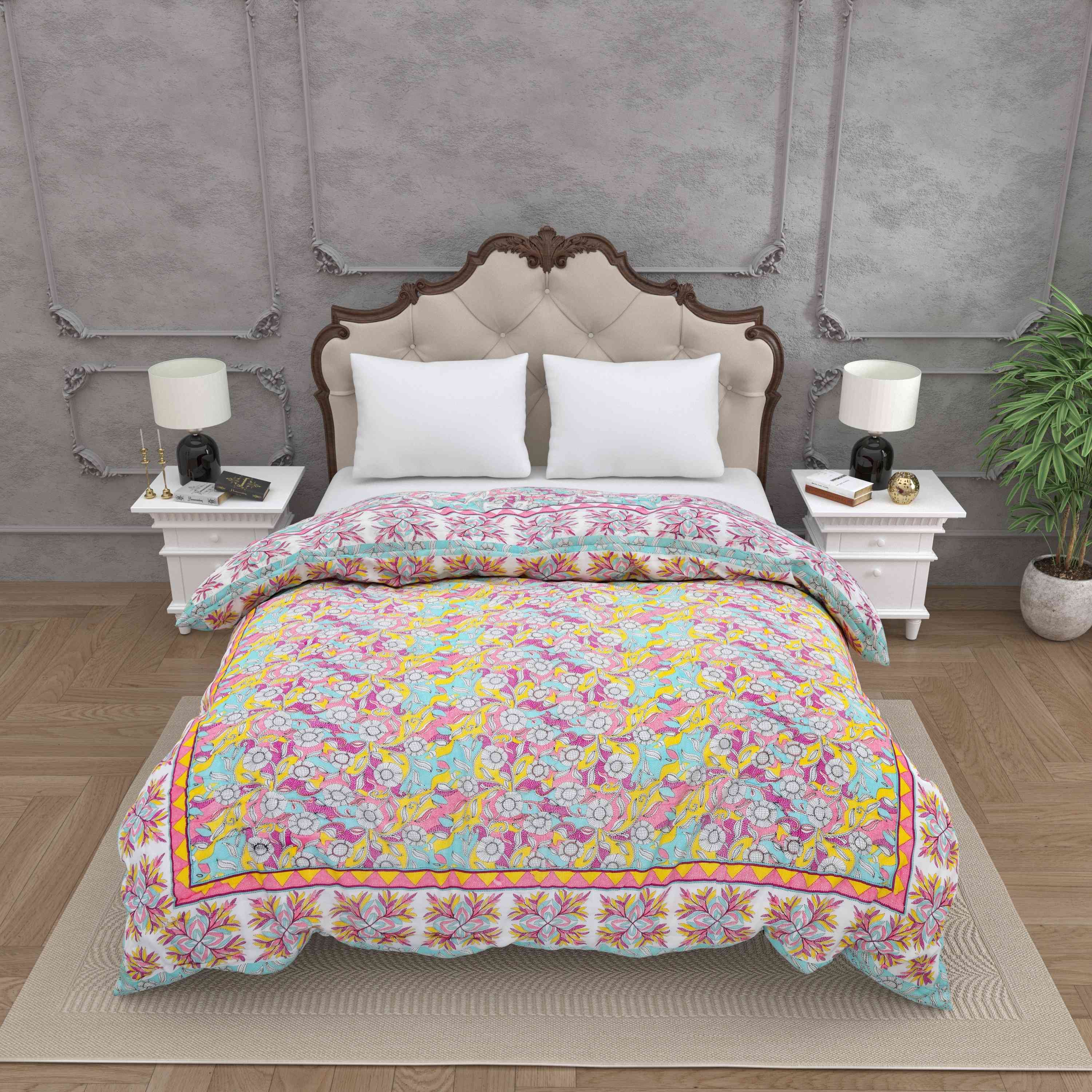 Tropical Dreamscape Colorful Lush Floral Patterns Reversible Quilt Double Bed Rajai