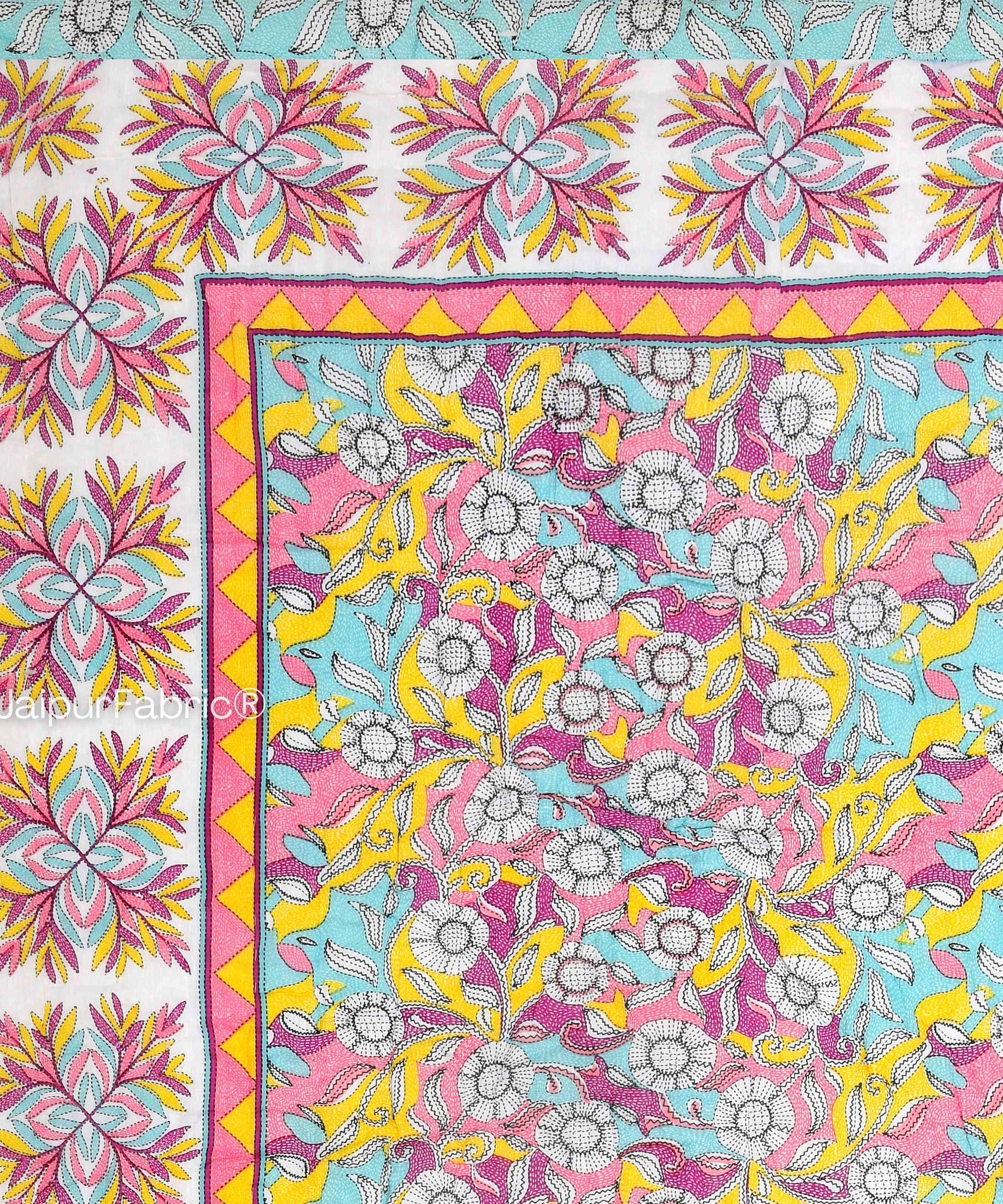 Tropical Dreamscape Colorful Lush Floral Patterns Reversible Quilt Double Bed Rajai