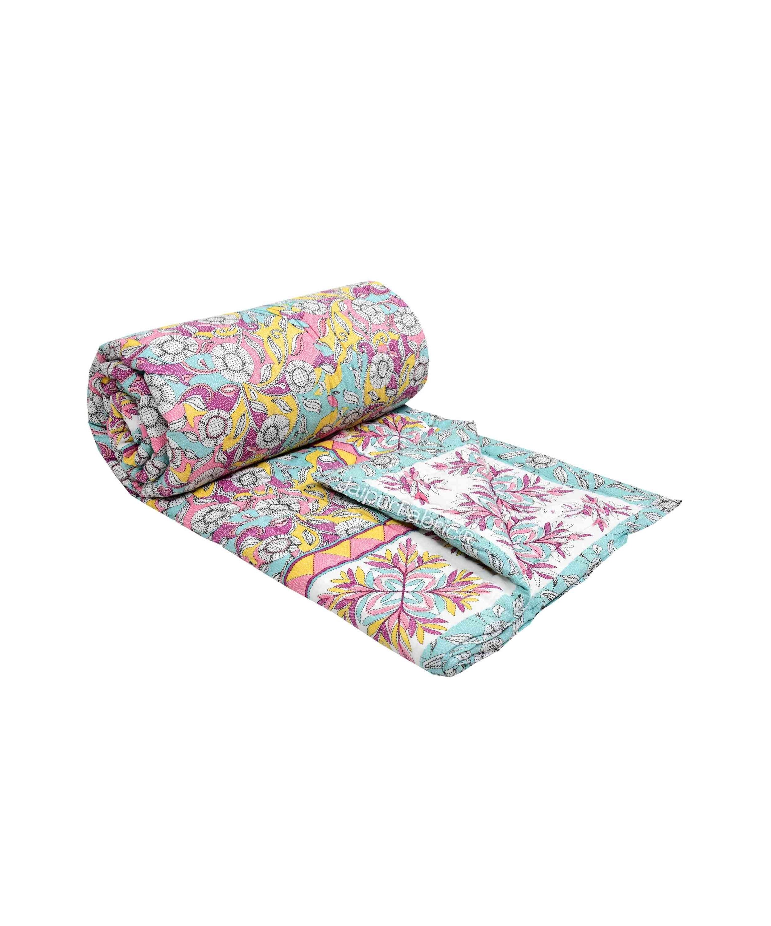 Tropical Dreamscape Colorful Lush Floral Patterns Reversible Quilt Double Bed Rajai