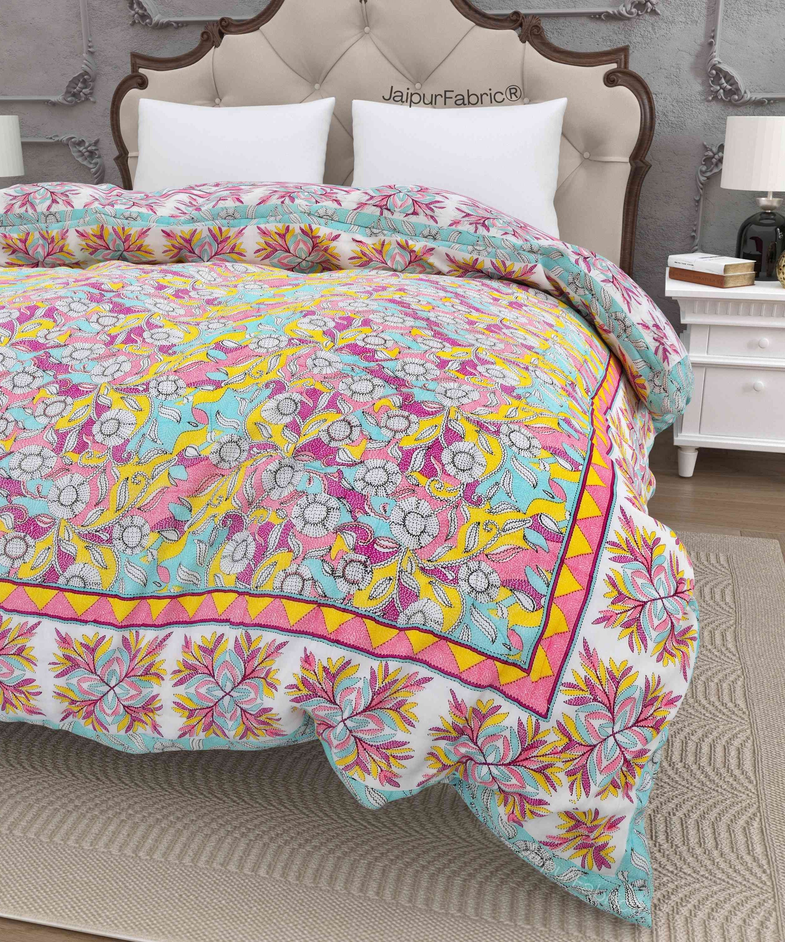 Tropical Dreamscape Colorful Lush Floral Patterns Reversible Quilt Double Bed Rajai