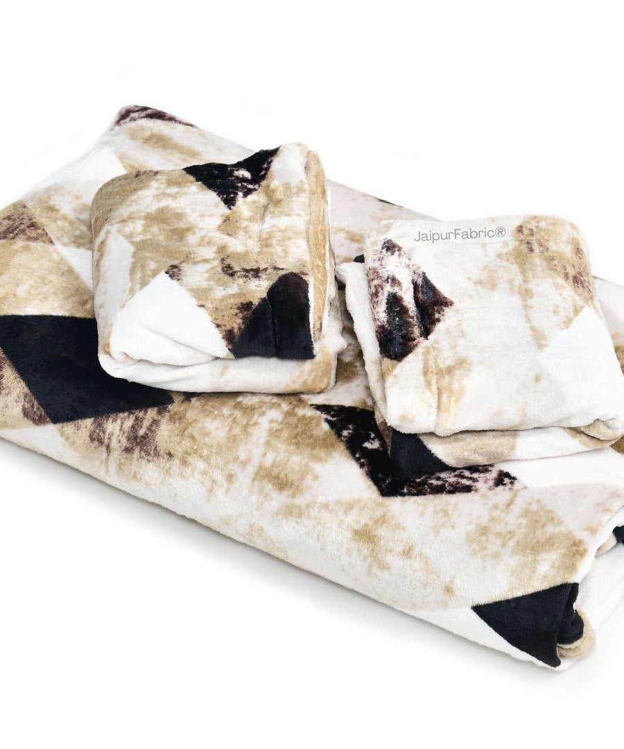 Golden Diamond Luxe Cozy Super Soft Velvet Double Bedsheet