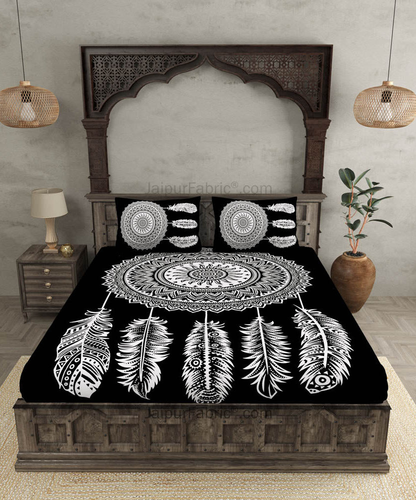 Big Feather Print Black & White Bedsheet