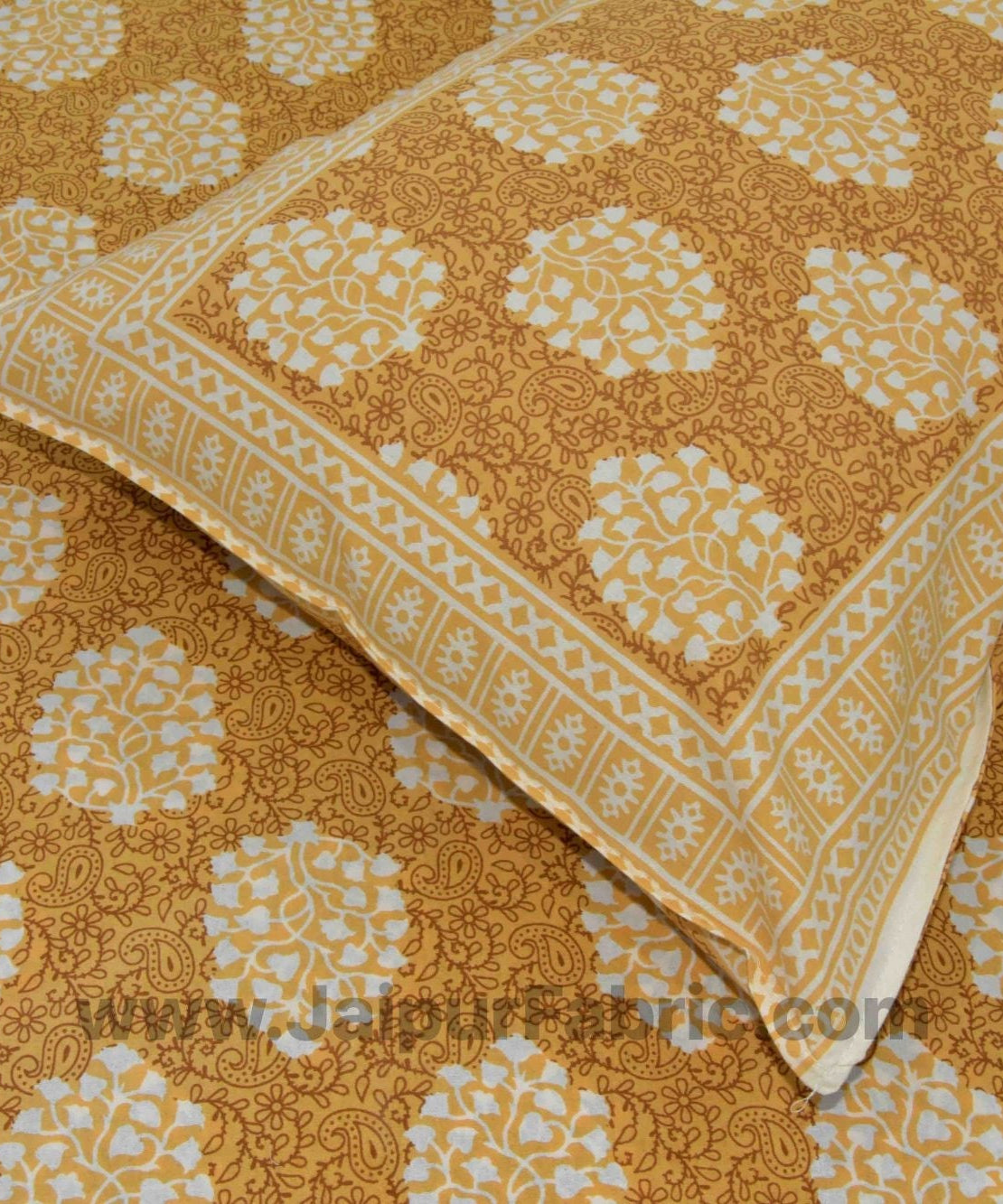 Designer's Dream Multicolor Double Bed Set with 8 Pillow Covers