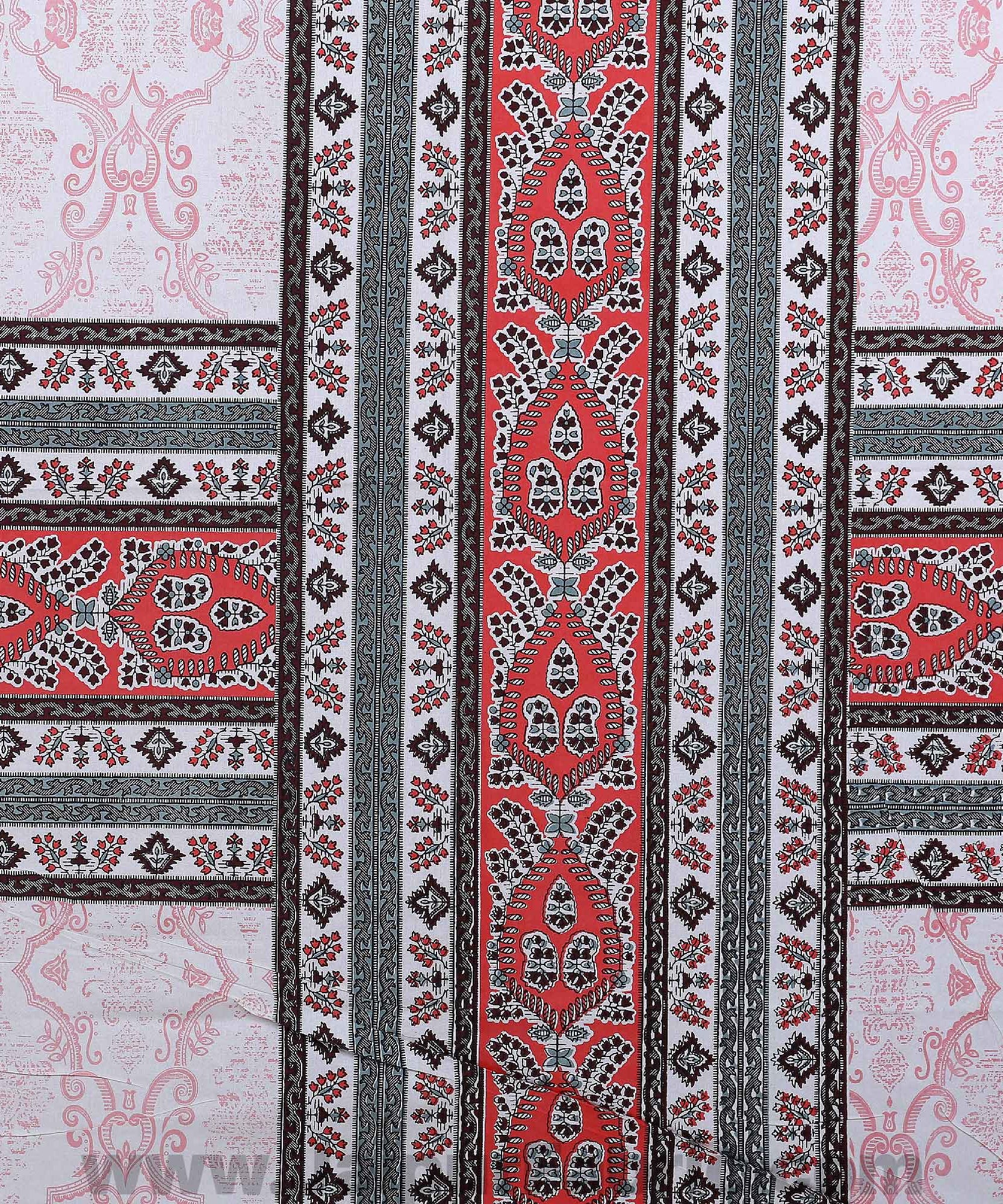 Artistic Quadrangle Red Double Bedsheet