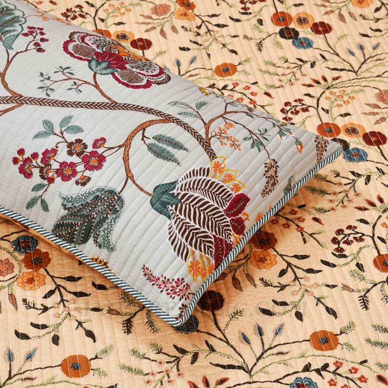 Tuned to Tradition Pure Cotton Reversible Quilted Bedcover with Pillowcases