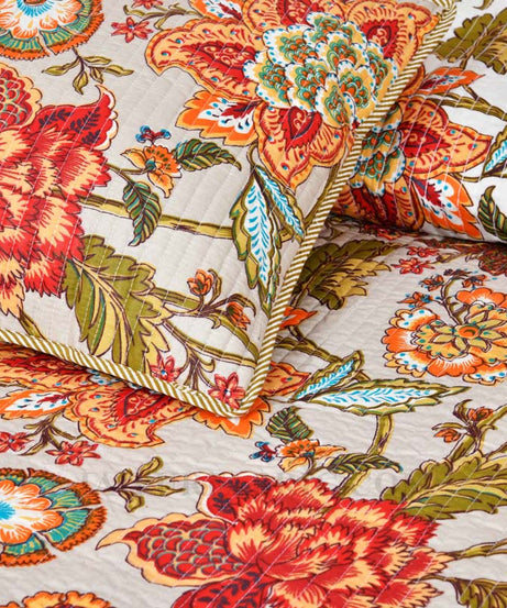 The Festive Grace Pure Cotton Reversible Quilted Bedcover with Pillowcases