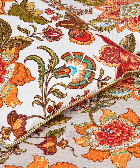 The Festive Grace Pure Cotton Reversible Quilted Bedcover with Pillowcases