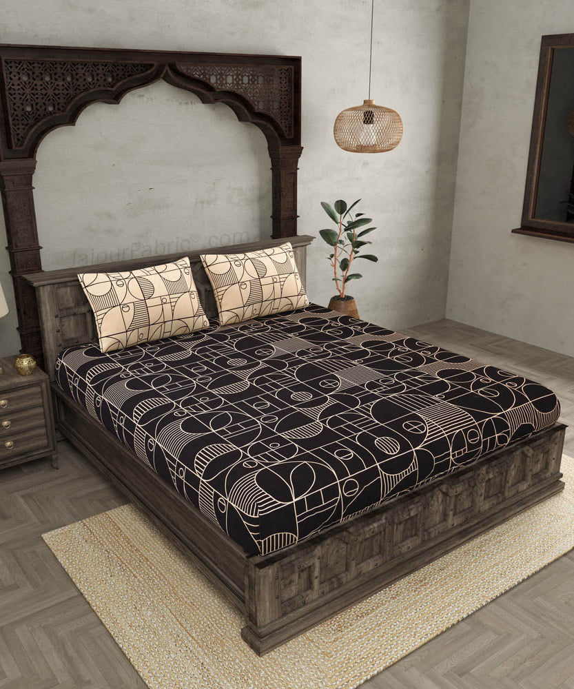 Sneaky Shell Black King Size Bedsheet