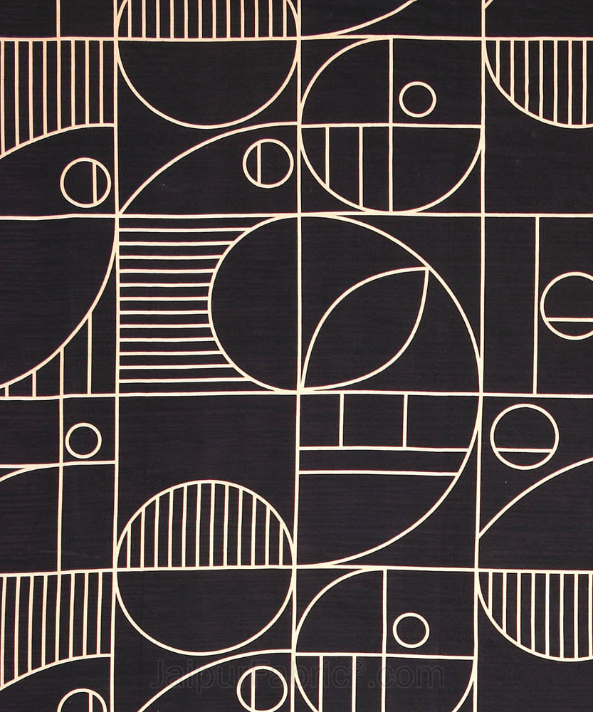 Sneaky Shell Black King Size Bedsheet