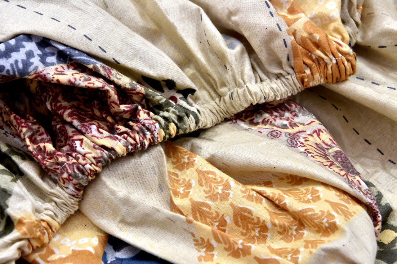 Barmeri Charm – Fitted Double Bedsheet with Pillow Covers